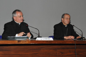 Mons. Bruno Forte -Arcivescovo di Chieti - Vasto  - foto di P. Garelli 